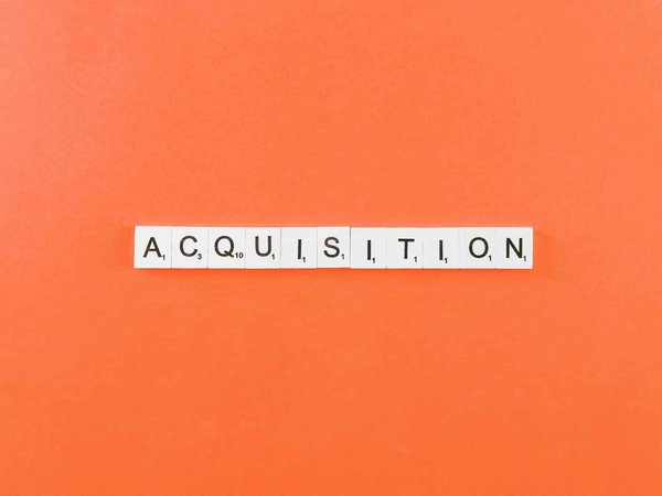 Quelles sont les implications financières d'une acquisition immobilière pour un non-résident en France ?