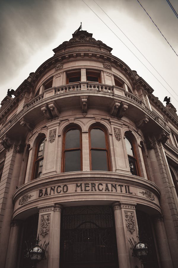 Comparatif banque traditionnelle : choisir l'idéal pour vous